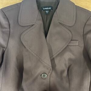 BEBE Sz 6  Brown Rounded Lapel Button Woman’s Blazer Workcore Career Preppy
